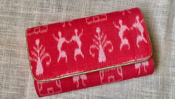 "Elevate Your Style with Red Sambalpuri Clutch: Tradition Meets Fashion!"